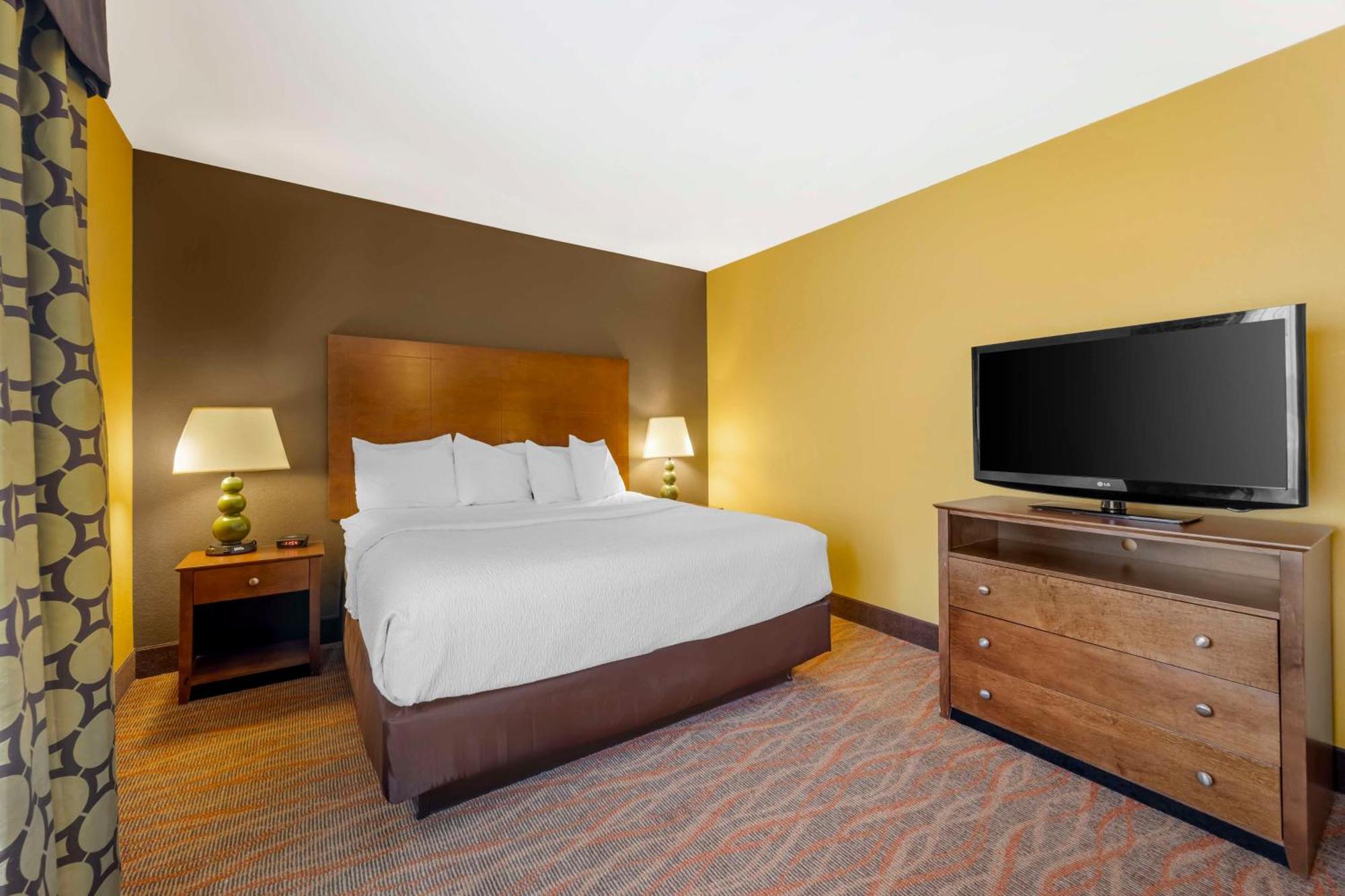 Best Western Plus Tupelo Inn & Suites Bagian luar foto